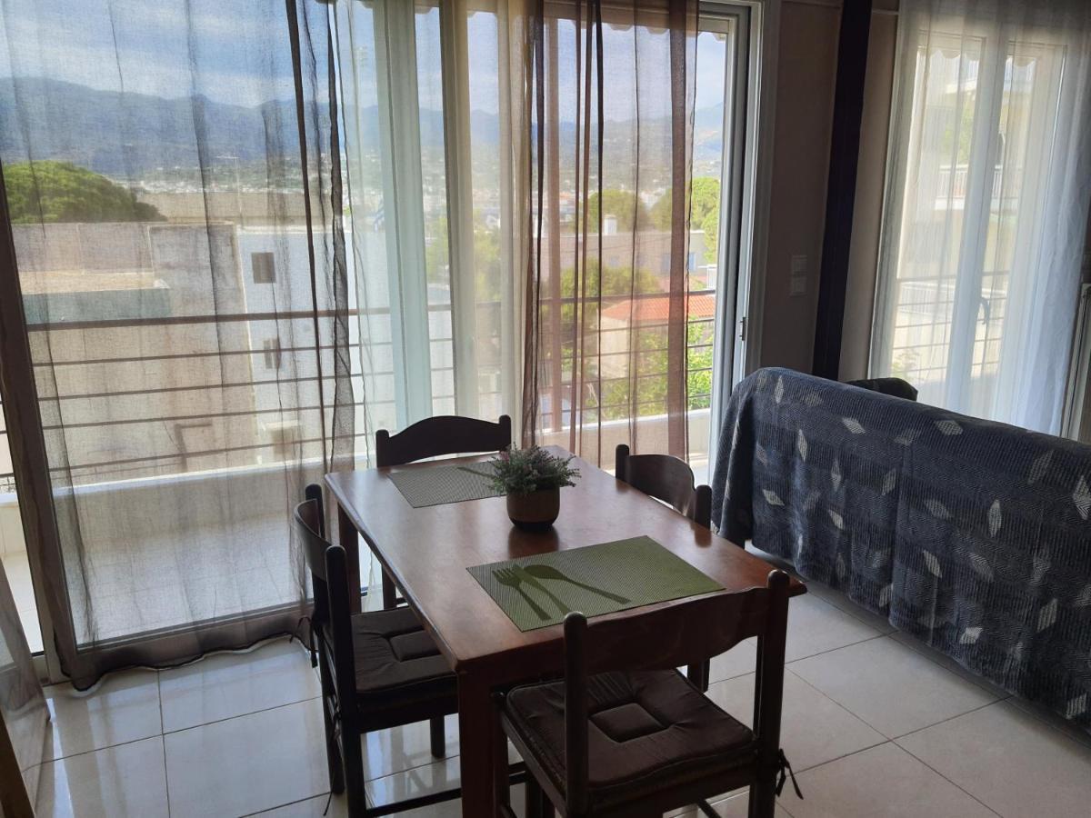 Seaside Beach Apartment Calamata Exterior foto